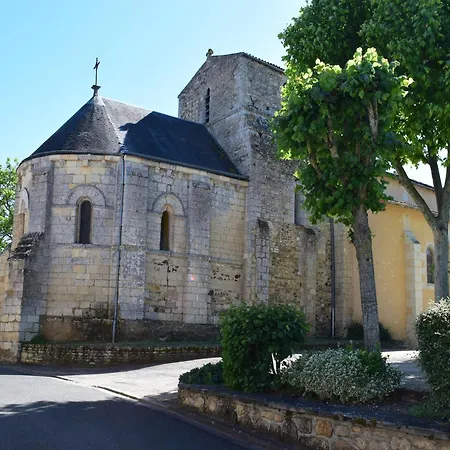 In Saint-jean With Terrace Frontenay-sur-Dive
